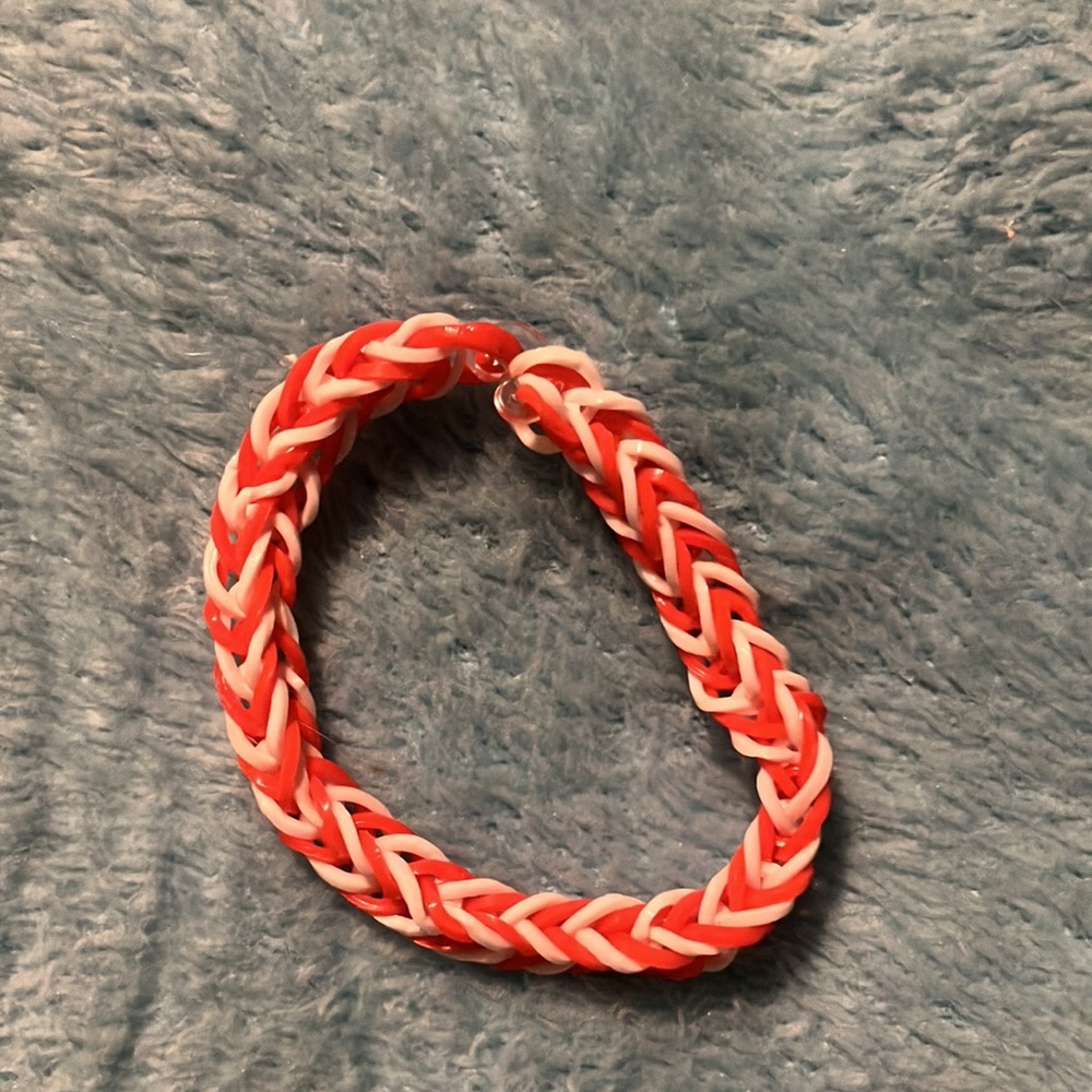 I’m selling bracelets - Picture 4 of 4
